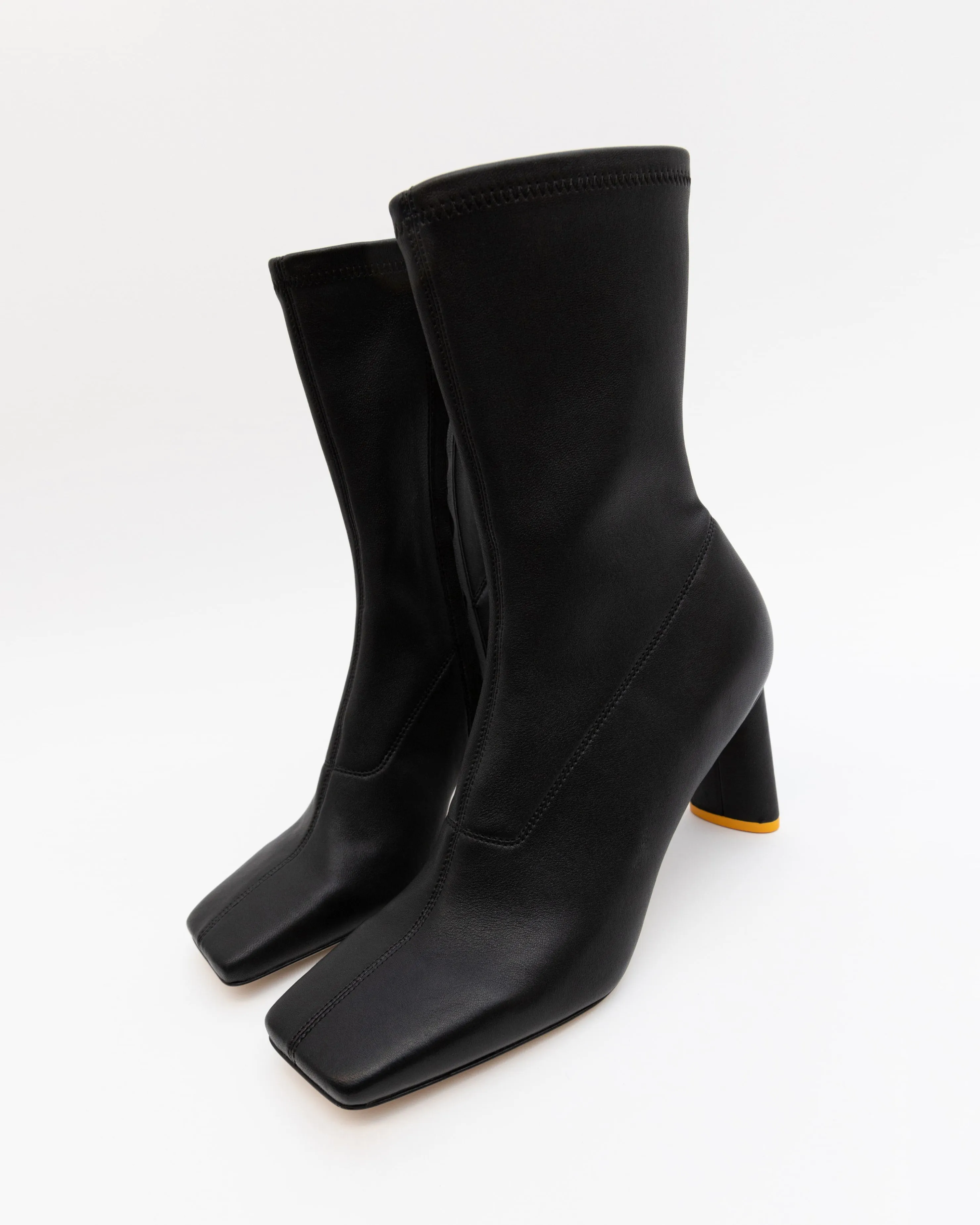 Oncept Lyon Boot in Black